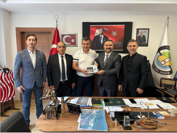 ZONSİAD olarak, Zonguldak İl Özel İdaresi Genel Sekreteri Sayın Ahmet Güral Karayılmaz’ı makamında ziyaret ettik.