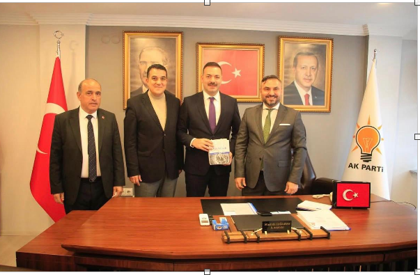 AK Parti Zonguldak İl Başkanı Sayın Mustafa Çağlayan’ı yönetim kurulu üyelerimiz Sayın Remzi Toksöz ve Mehmet Tülübaş ile birlikte makamında ziyaret ettik