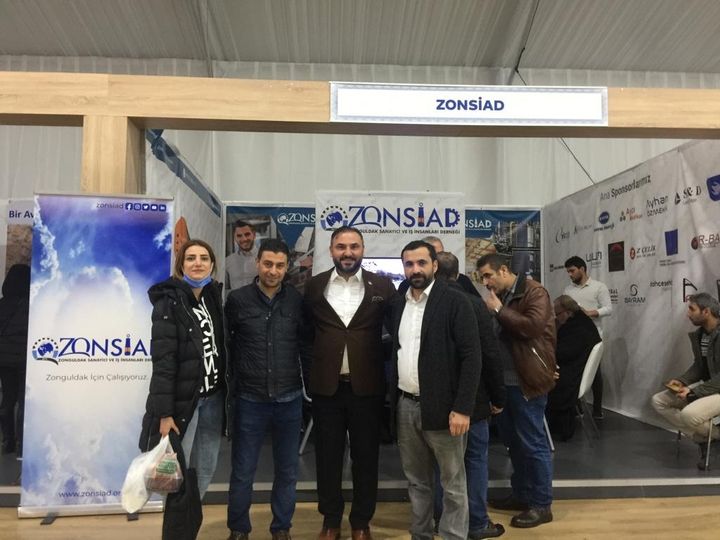 (ZONSİAD) Standını DNR Mobilya Aksesuar firma sahipleri ziyarette bulundu