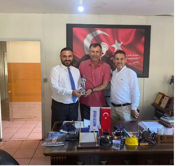 Akkurt Madencilik Yönetim Kurulu Başkanı sayın Alaattin Kurnaz’ı makamında ziyaret