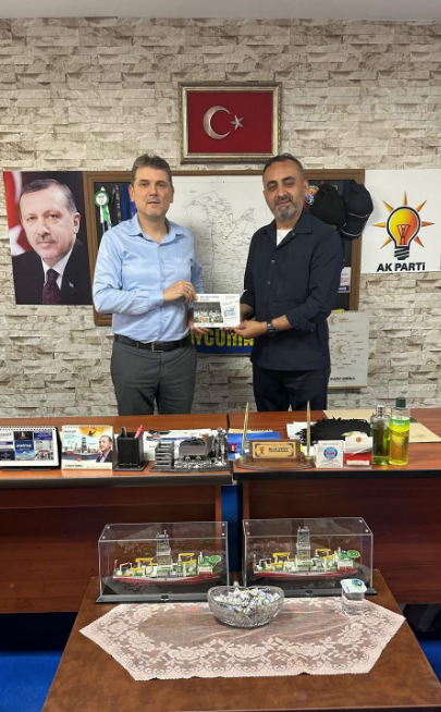 ZONSİAD Yönetim Kurulu Üyemiz, Desa Group Yönetim Kurulu Başkanı Sn. Savaş Bayrak, AK Parti Çaycuma İlçe Başkanı Sn. Birol Yiğit’i ziyaret etti.